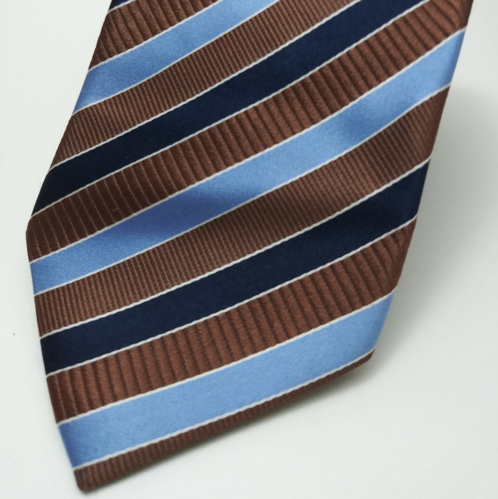 Charles Wain Tie